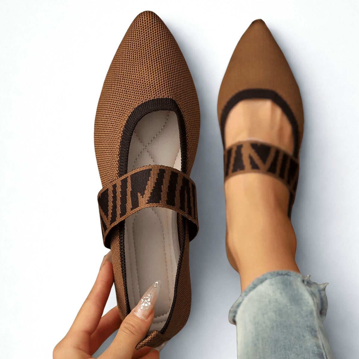 Arvia Knit Flats Breathable fits