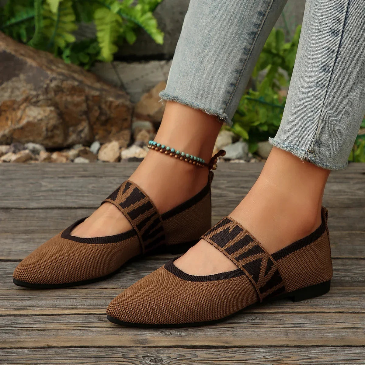 Arvia Knit Flats Breathable fits