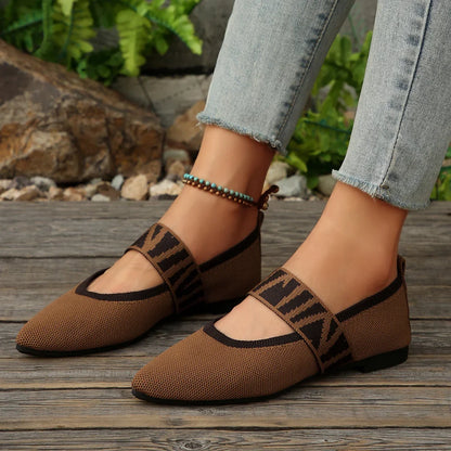 Arvia Knit Flats Breathable fits