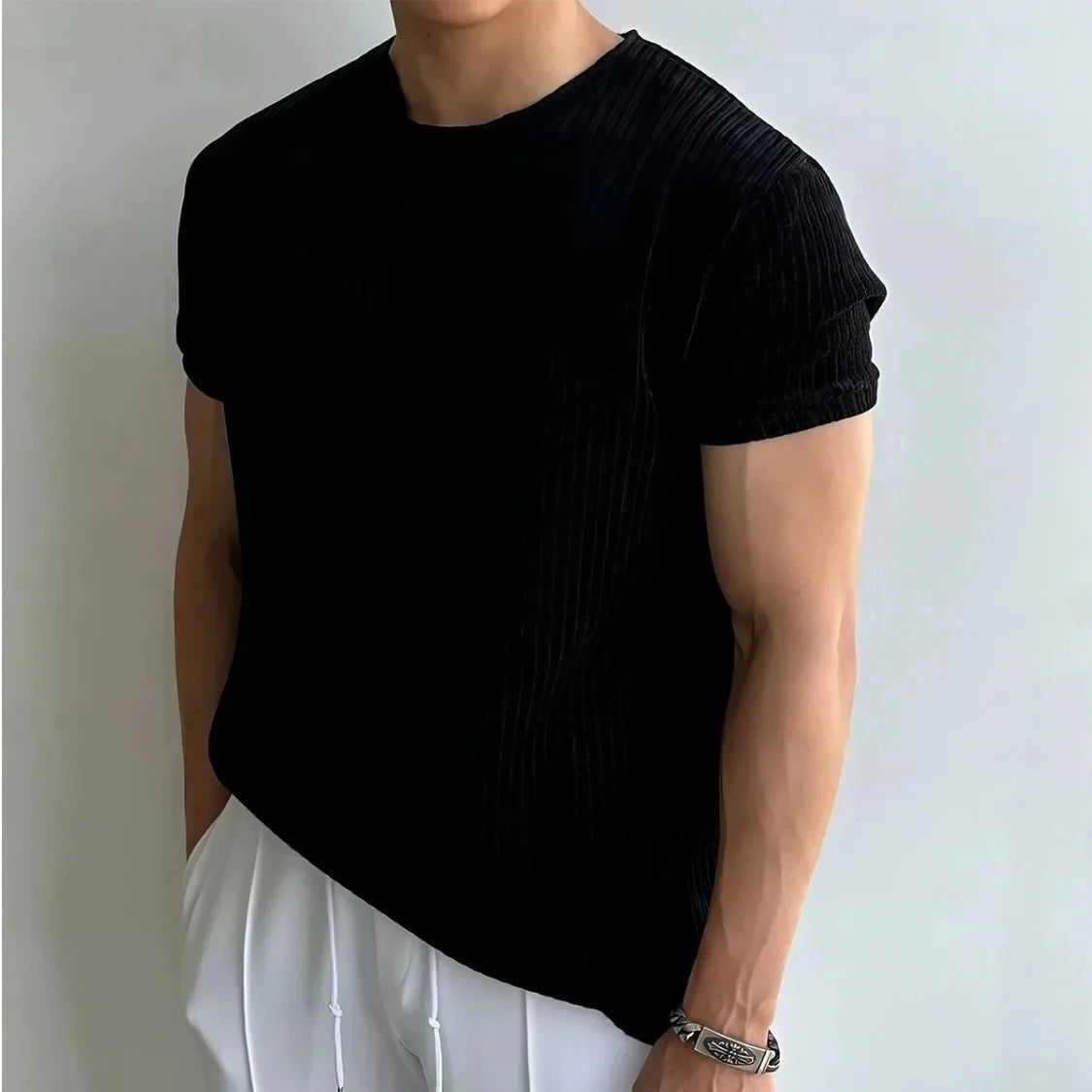 Lunaro Estevo Knit Tee Comfortable