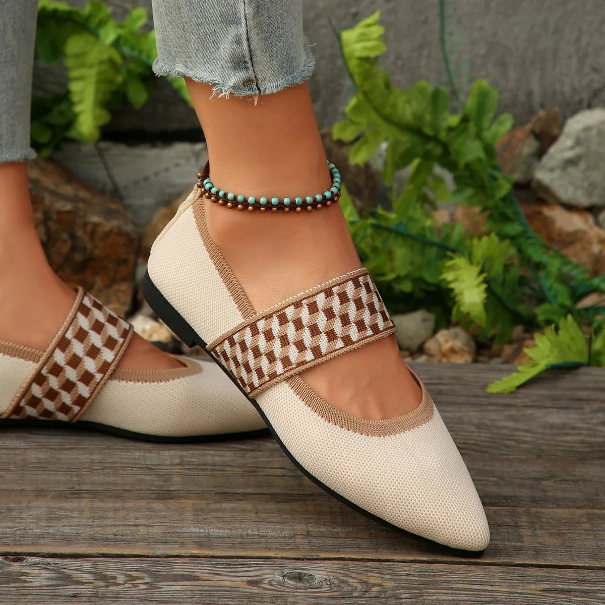 Arvia Knit Flats Breathable fits